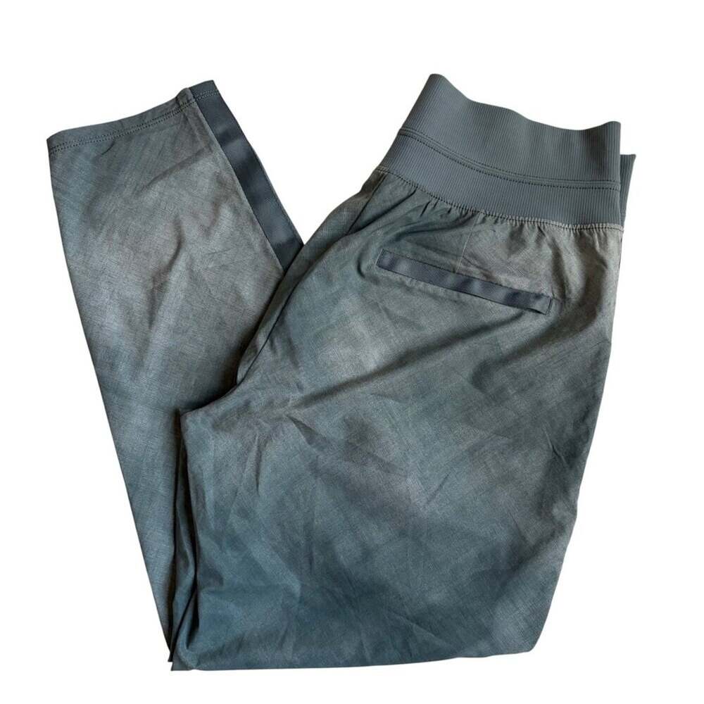 Athleta Nolita Slim Tapered Crop Pant (Denali) - Size 6